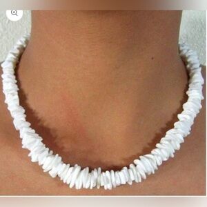 NWOT Puka Shell 19 inch necklace